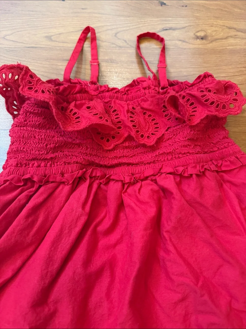 Beautiful Gap smocked dress size S 6-7 with adjustable straps.